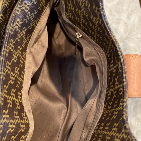 Rioni Satchel - Picture 6 of 9